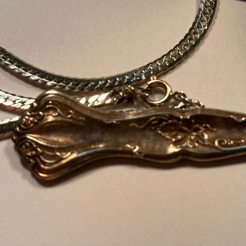 1847 Rogers Bros item shown